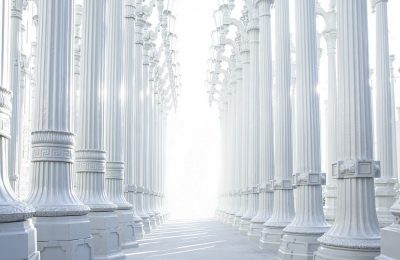 Białe kolumny 3D